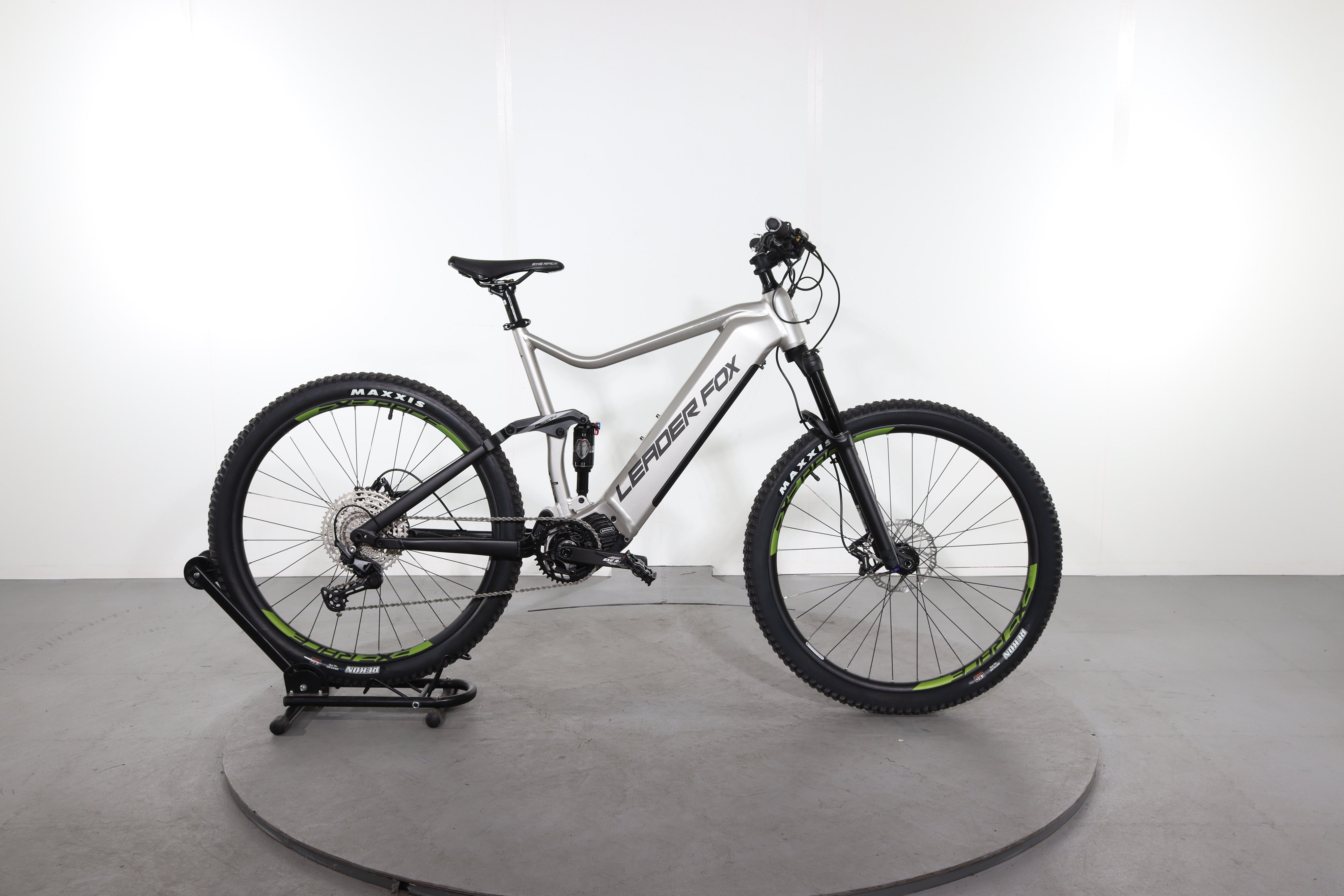 Vélo électrique Leader Fox Acron d'occasion Upway